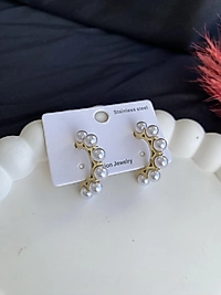 İnci detay Çelik küpe