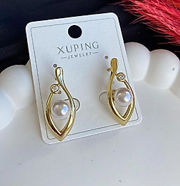 İnci detay Çelik küpe